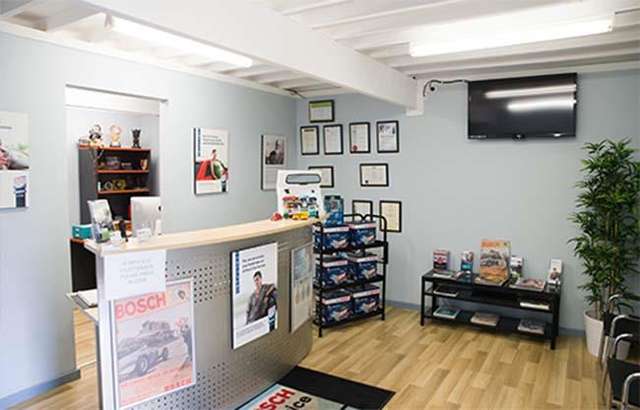 Pacific Auto Centre workshop gallery image