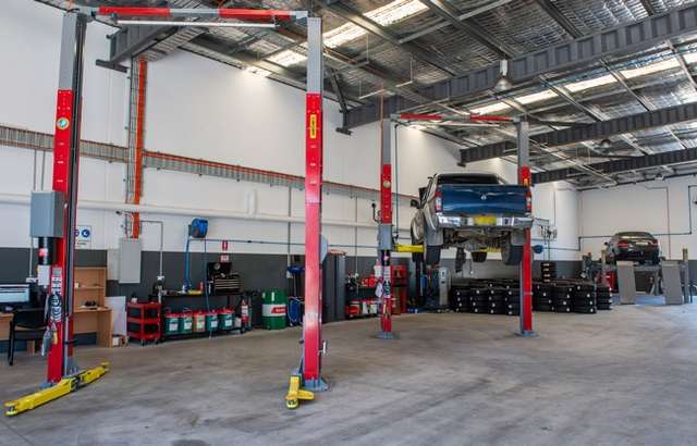 Bridgestone Select Tyre & Auto Penrith North workshop gallery image