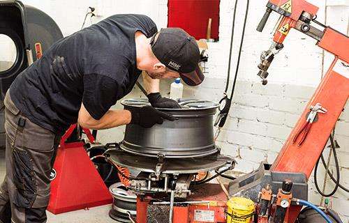 JAK Automotive Services workshop gallery image