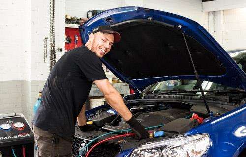 JAK Automotive Services workshop gallery image