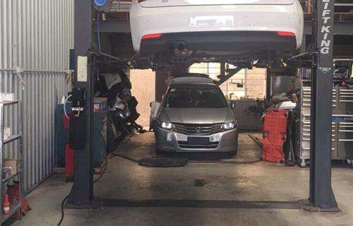 Oz Auto Care workshop gallery image