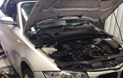 Oz Auto Care workshop gallery image