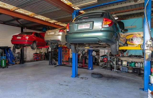 O'Briens Mechanical workshop gallery image