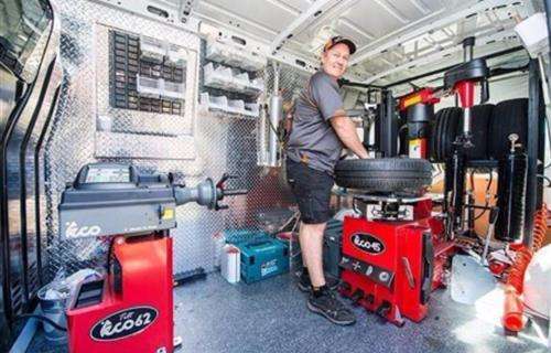 Mobile Tyre & Auto Team workshop gallery image