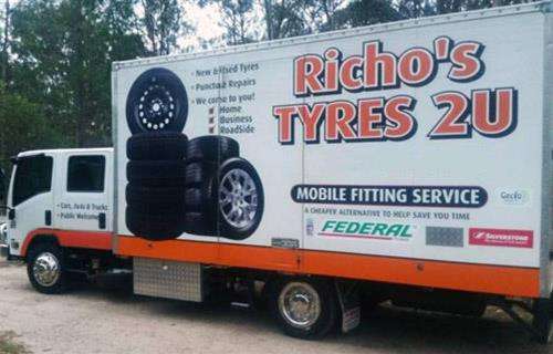 Richo's Tyres 2 U workshop gallery image