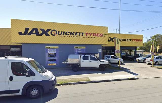JAX Tyres & Auto Tweed Heads workshop gallery image