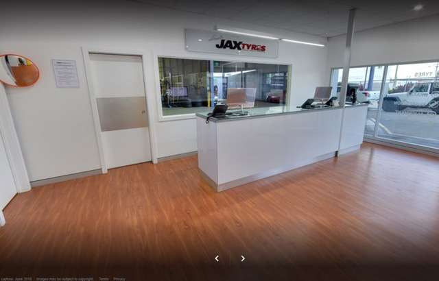 JAX Tyres & Auto Bowen Hills workshop gallery image