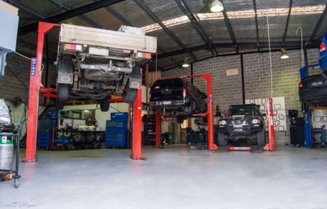 Advanced Transmissions workshop gallery image