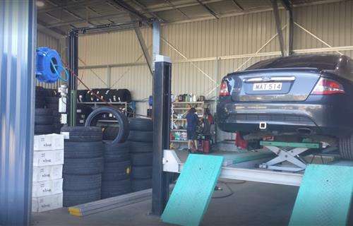Plateau Tyres workshop gallery image