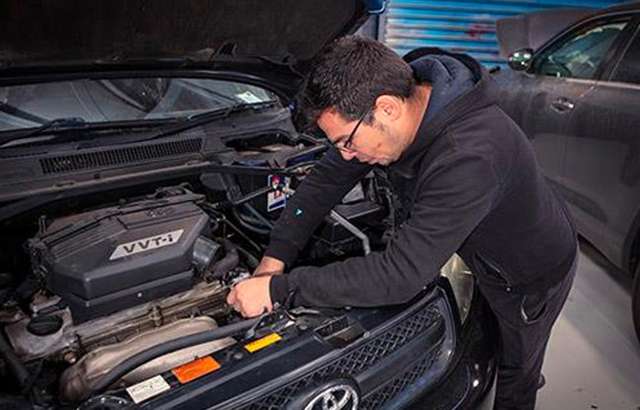 Hoppers Auto Care workshop gallery image