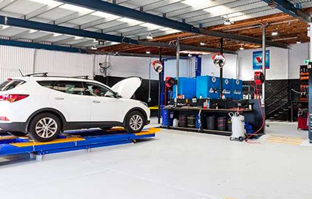 Express Lube Long Jetty workshop gallery image