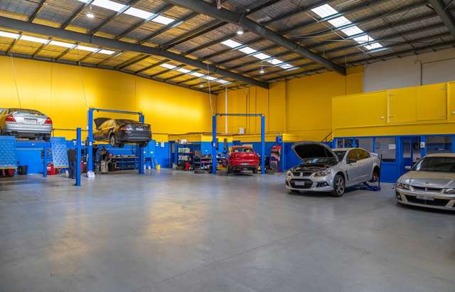 Rapid Tune Airport West workshop gallery image