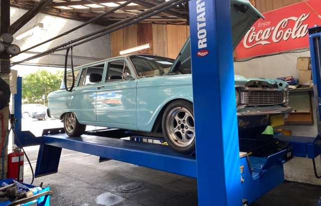 K&M Mechanical Repairs workshop gallery image
