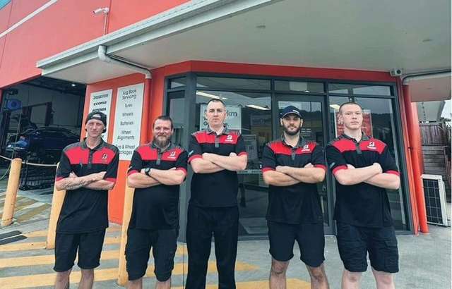 Bridgestone Select Tyre & Auto Salisbury (Toohey Road) workshop gallery image