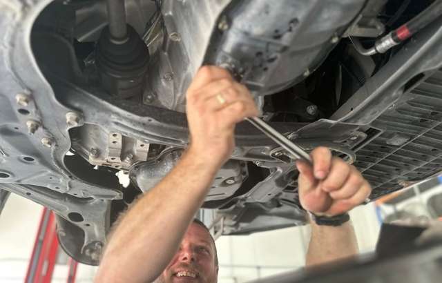 Bridgestone Select Tyre & Auto Salisbury (Toohey Road) workshop gallery image