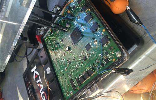 Lowes Auto Repairs workshop gallery image