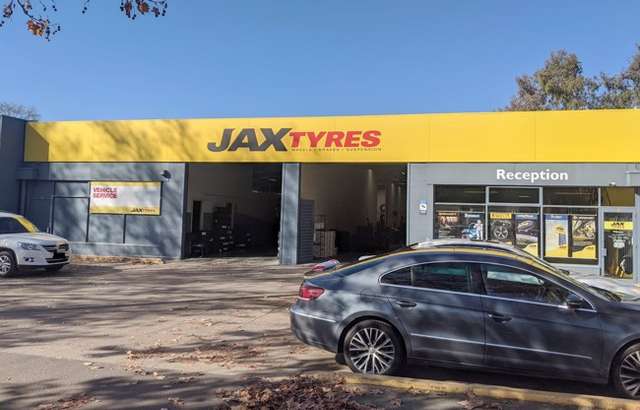 Jax Tyres & Auto Bendigo workshop gallery image