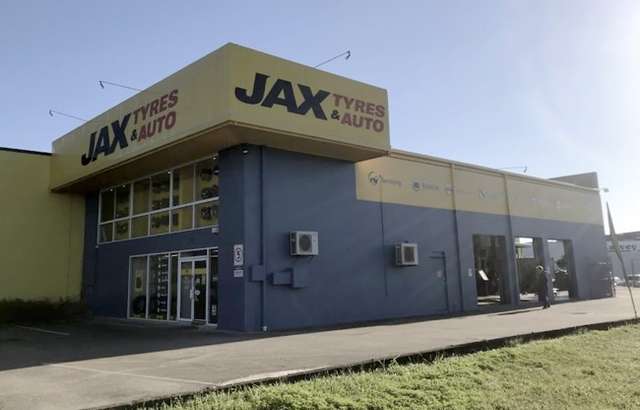 JAX Tyres & Auto Capalaba workshop gallery image