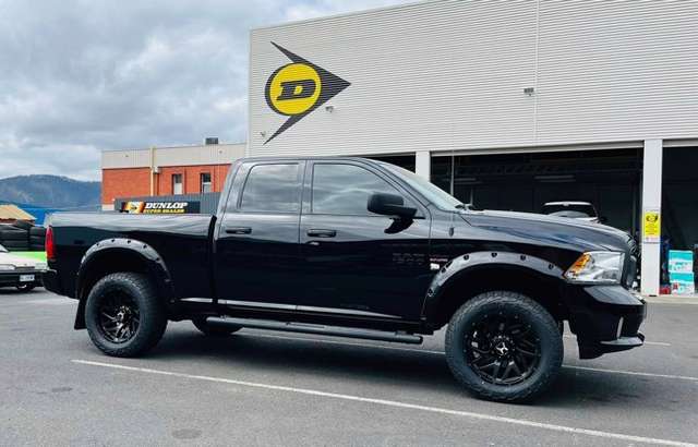 Dunlop Super Dealer Moonah - Elite Wheel & Tyre Tasmania workshop gallery image