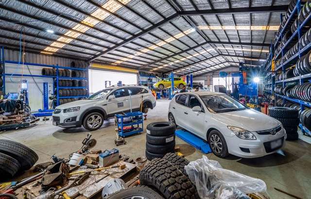 Elite Tyre and Autocare Melton workshop gallery image