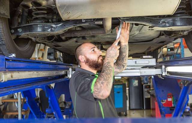 Tyre & Mechanical World Ormeau workshop gallery image