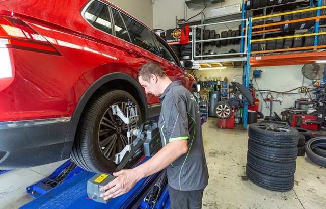 Tyre & Mechanical World Ormeau workshop gallery image
