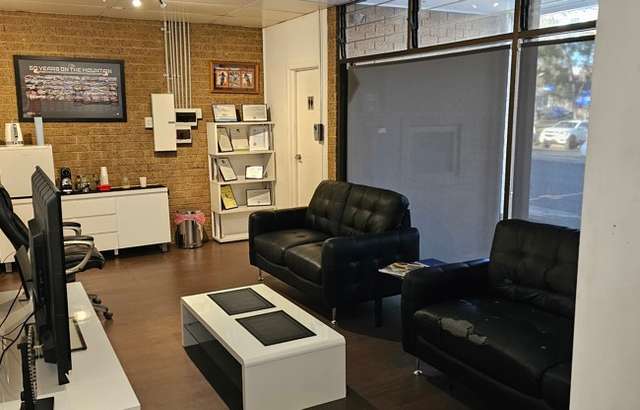 Kelley Body Works workshop gallery image