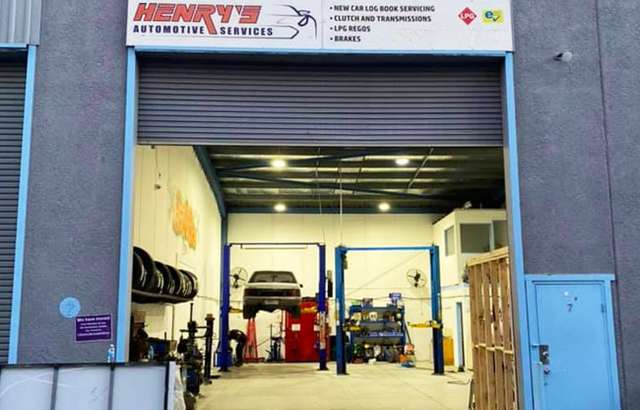 Henry's Automotive workshop gallery image