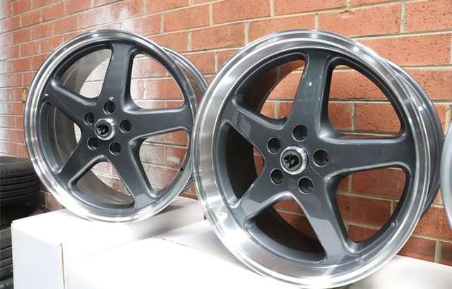 Northern Wheels & Tyres workshop gallery image
