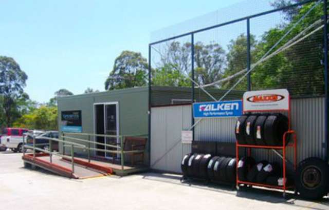 Springwood Tyre Service workshop gallery image