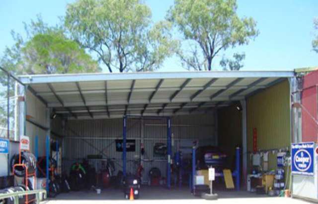 Springwood Tyre Service workshop gallery image