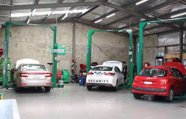 Ultra Tune Kangaroo Flat workshop gallery image