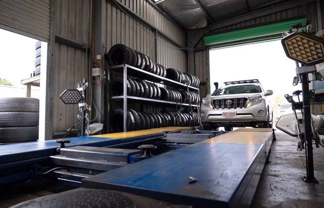 Nitro Crew Wheels & Tyres Wynnum workshop gallery image