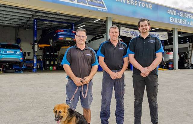 Zoom Automotive workshop gallery image