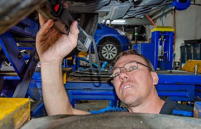 Zoom Automotive workshop gallery image