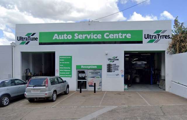 Ultra Tune Toowoomba workshop gallery image