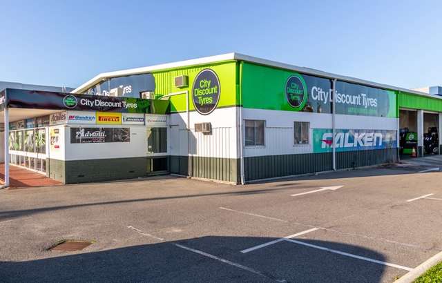 City Discount Tyres Osborne Park workshop gallery image