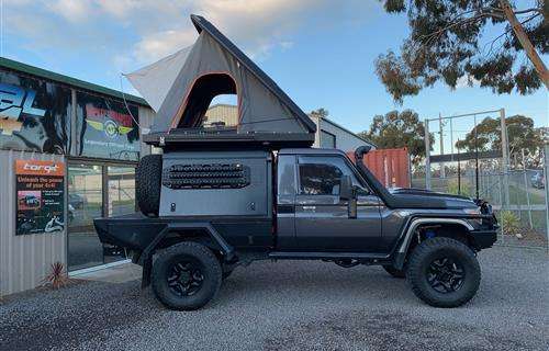 Central Auto 4X4 workshop gallery image