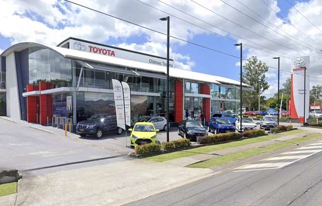 Oldmac Toyota Springwood workshop gallery image