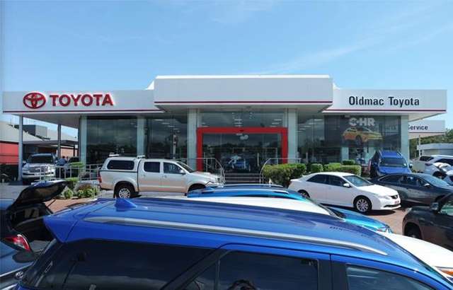 Oldmac Toyota Cleveland workshop gallery image