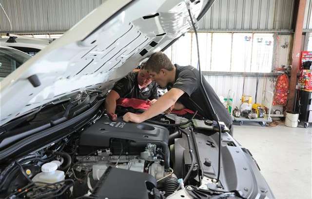 Sandgate Auto Electrics & Air Conditioning workshop gallery image