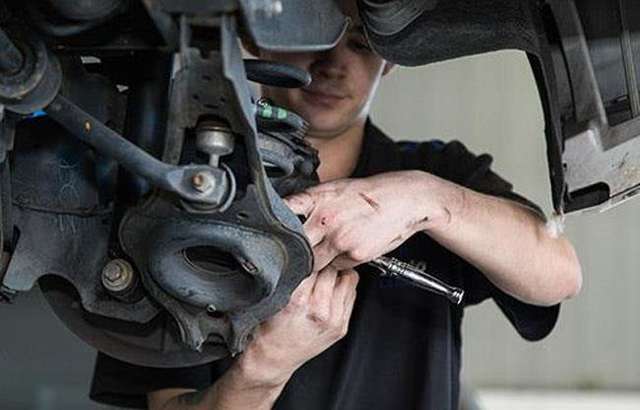 Auto Leaders Southport workshop gallery image