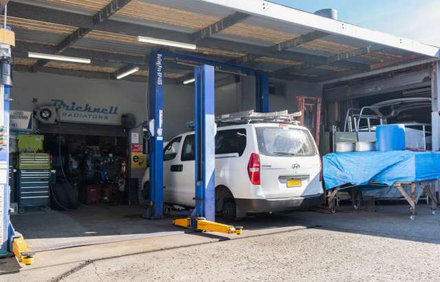 Bricknell Radiators & Mechanical Repairs workshop gallery image