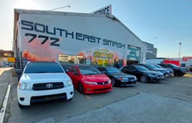South East Smash Repairs workshop gallery image