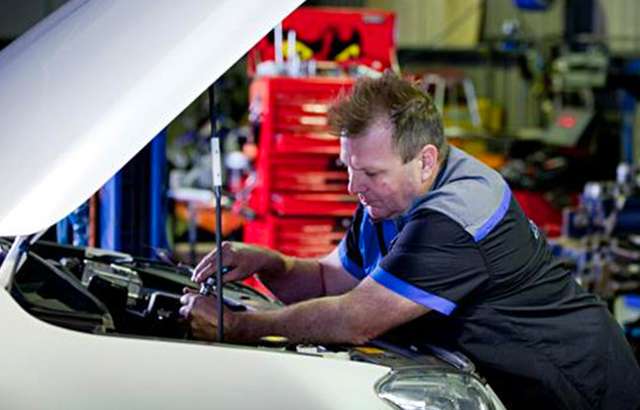 Smart Torque Automotive workshop gallery image