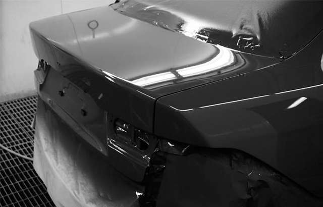 Ultra Gloss Smash Repairs workshop gallery image