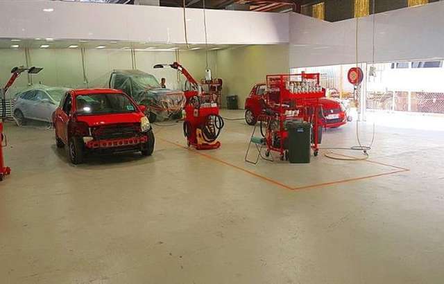 Willmot Smash Repair Specialist workshop gallery image