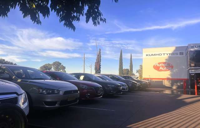Plumpton Autos workshop gallery image