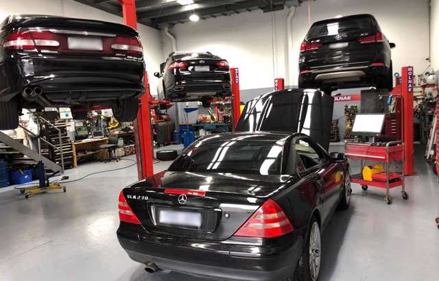 JMI Automotive workshop gallery image