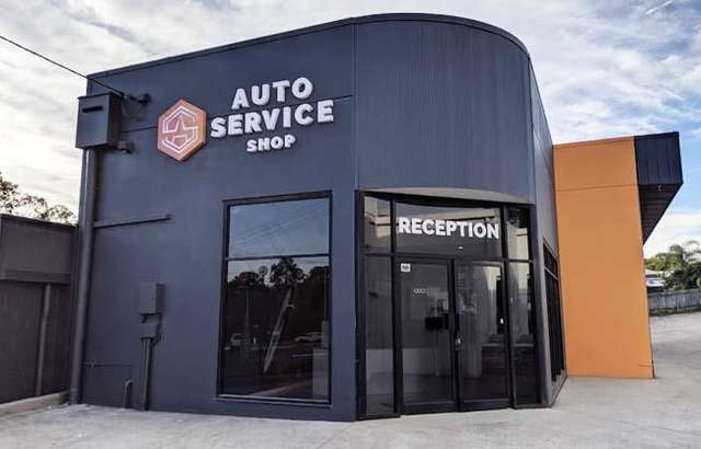 Auto Service Shop workshop gallery image